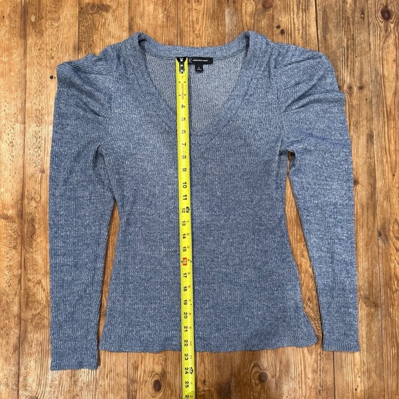 Inc International Concept V-Neck Puff-Sleeve Knit Top Rayon Blend Blue EUC Sz: M - Picture 8 of 10
